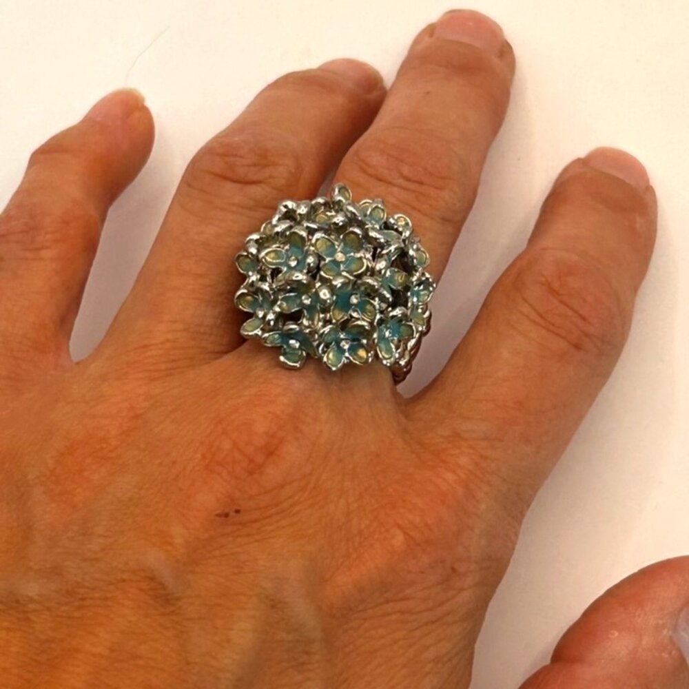 Vintage Hydrengea floral cluster large cocktail cottagecore ring stretch